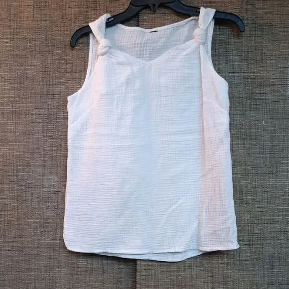 White Sleeveless Cotton Tank Top - Picture 1 of 4